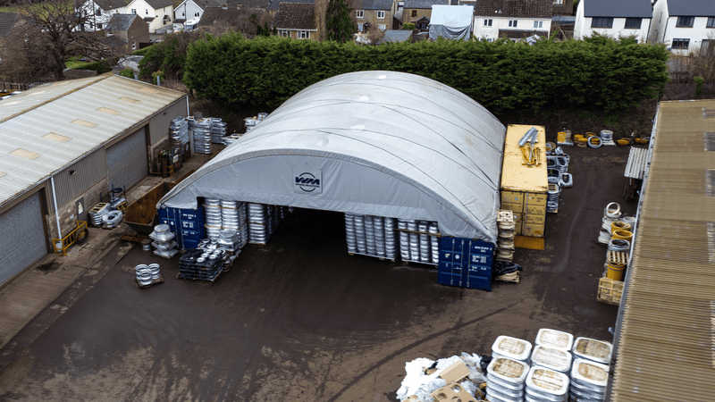 Container Schuilplaats - 60ft x 40ft x 20ft (18.3m x 12m x 6m) Geïnstalleerd aan de buitenkant van containers